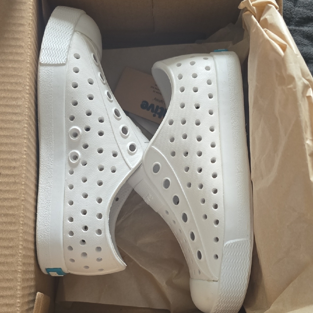 *Brand NEW* Native Kids Shoes in White